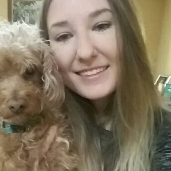 Meet your Posher, Denise - Picture 3 of 3